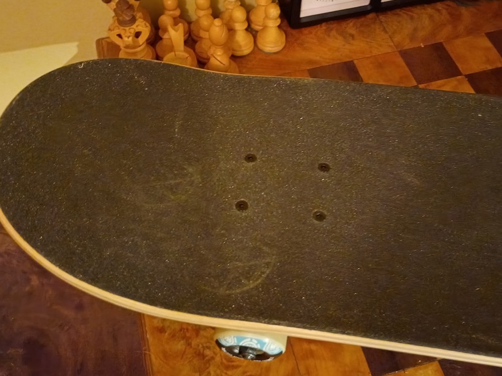 Element Complete Skateboard 31"x8"- Deck Trucks Wheels- Assembled- Barely Used