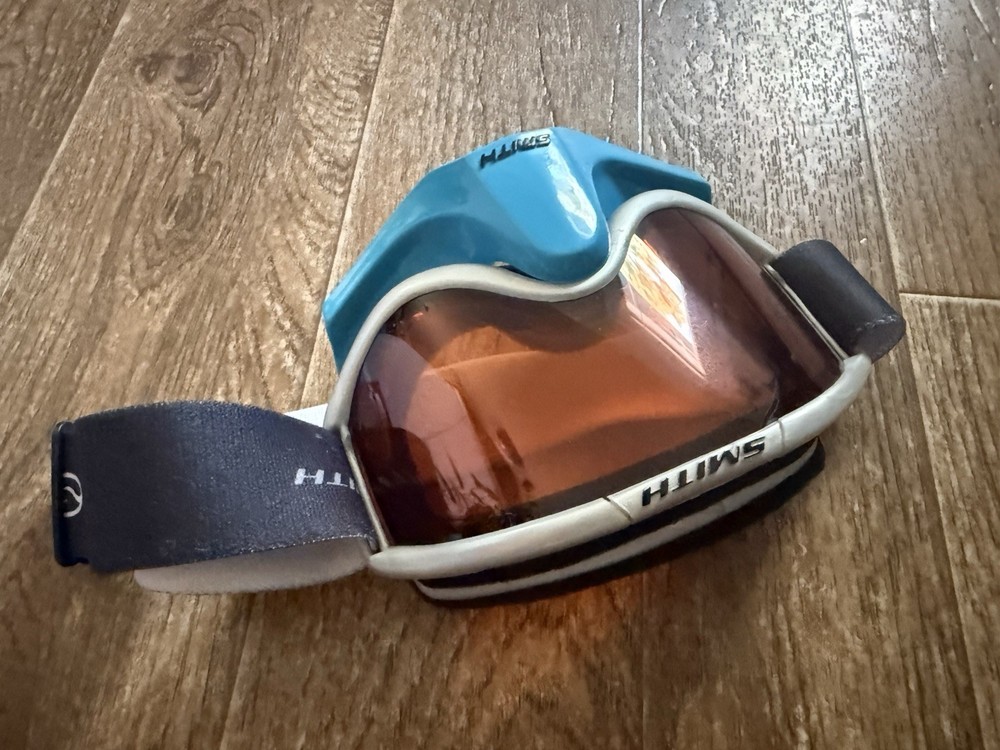 Smith goggles