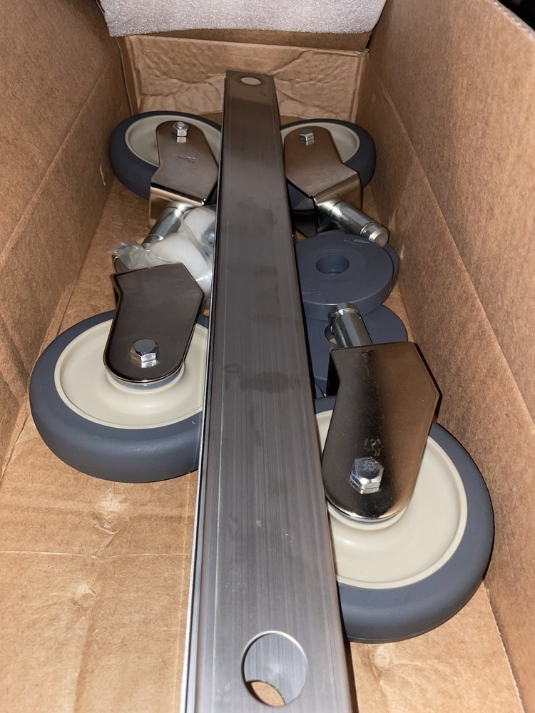Metro TTM24 - KIT, 24" Mobile Kit Casters