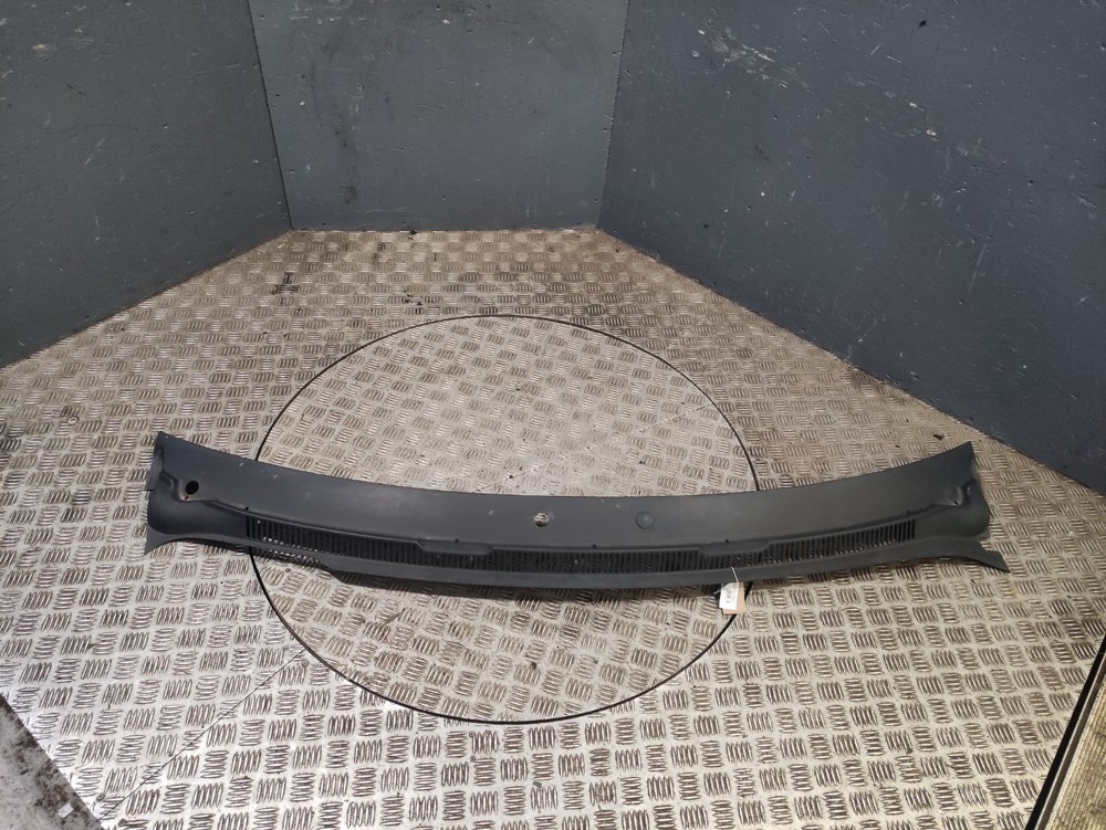 VW California 2018 Windscreen Gutter Scuttle Panel Trim 7E0819403 D312
