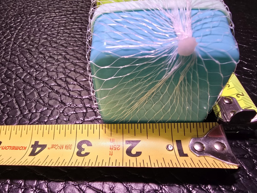 small plastic storage containers with lids