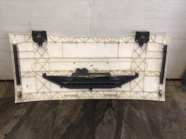 Mack TRUCK Grille - Used
