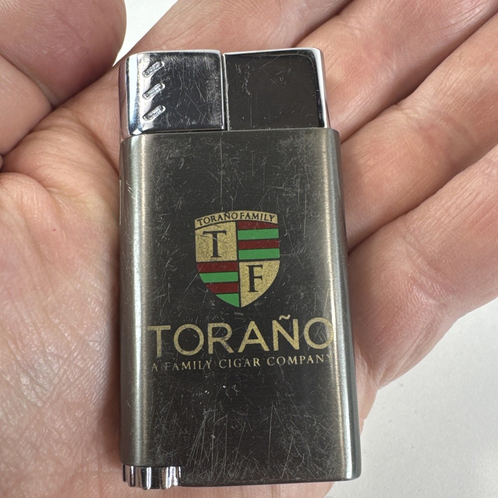 Torano Torch Lighter By Xikar Thompson Cigar