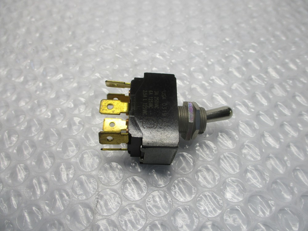 INDUSTRIAL SPARE 0319 TOGGLE SWITCH NSNP