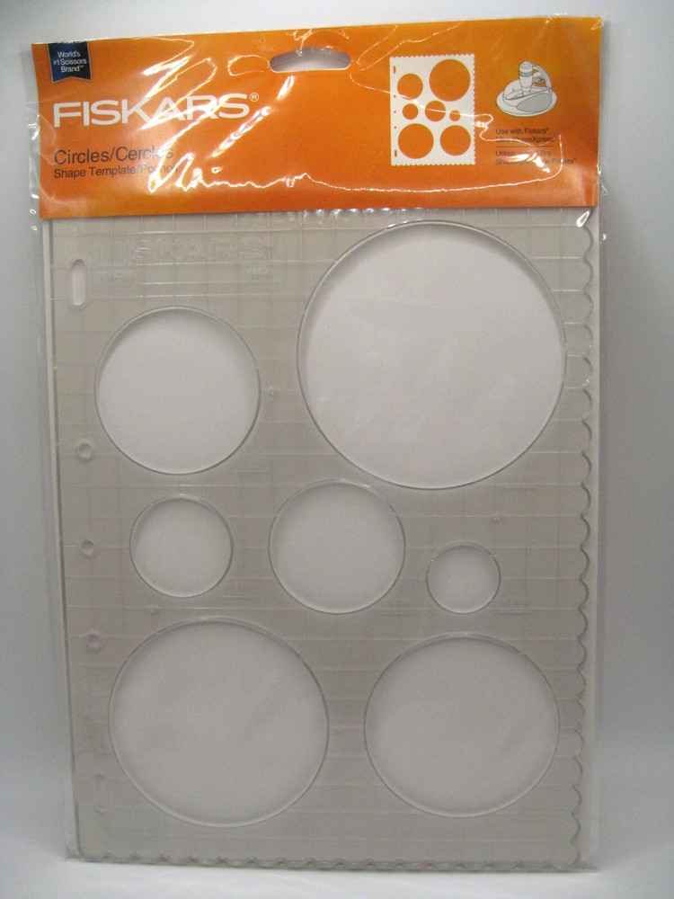 Fiskars Template Circles 1, Scallop Edge 4850