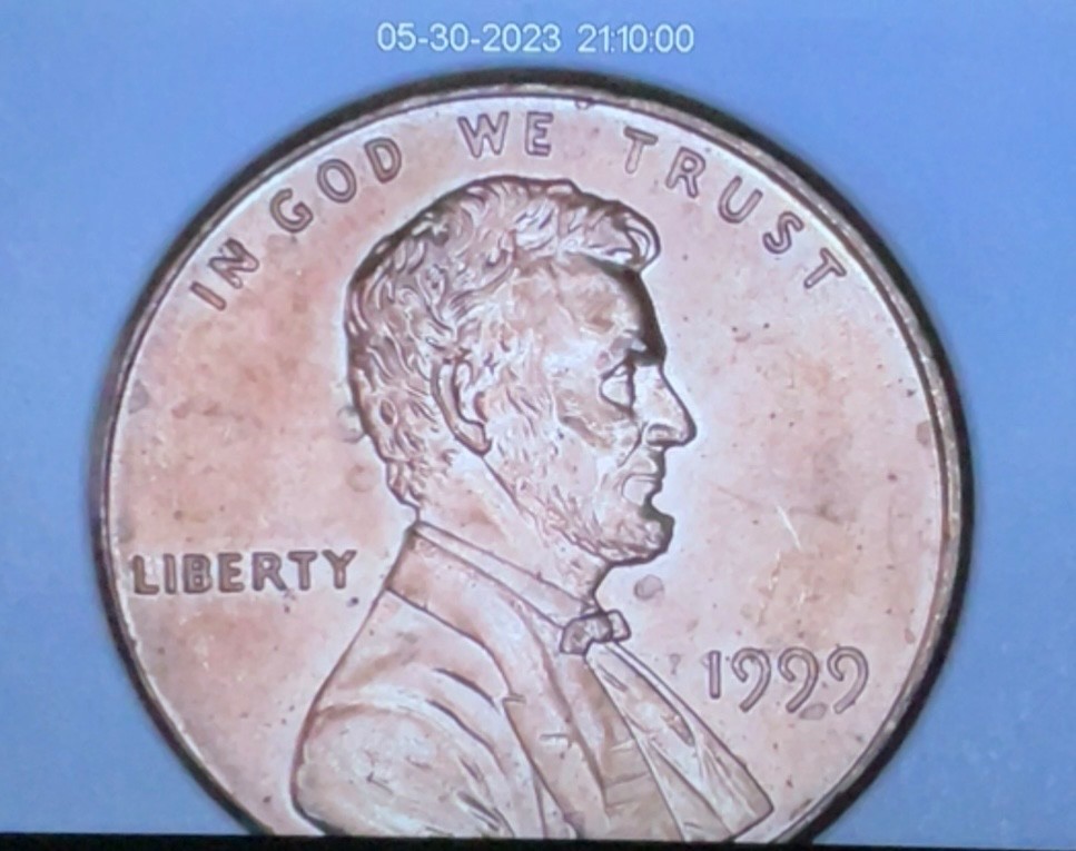1999 no mint mark penny wide AM error!!