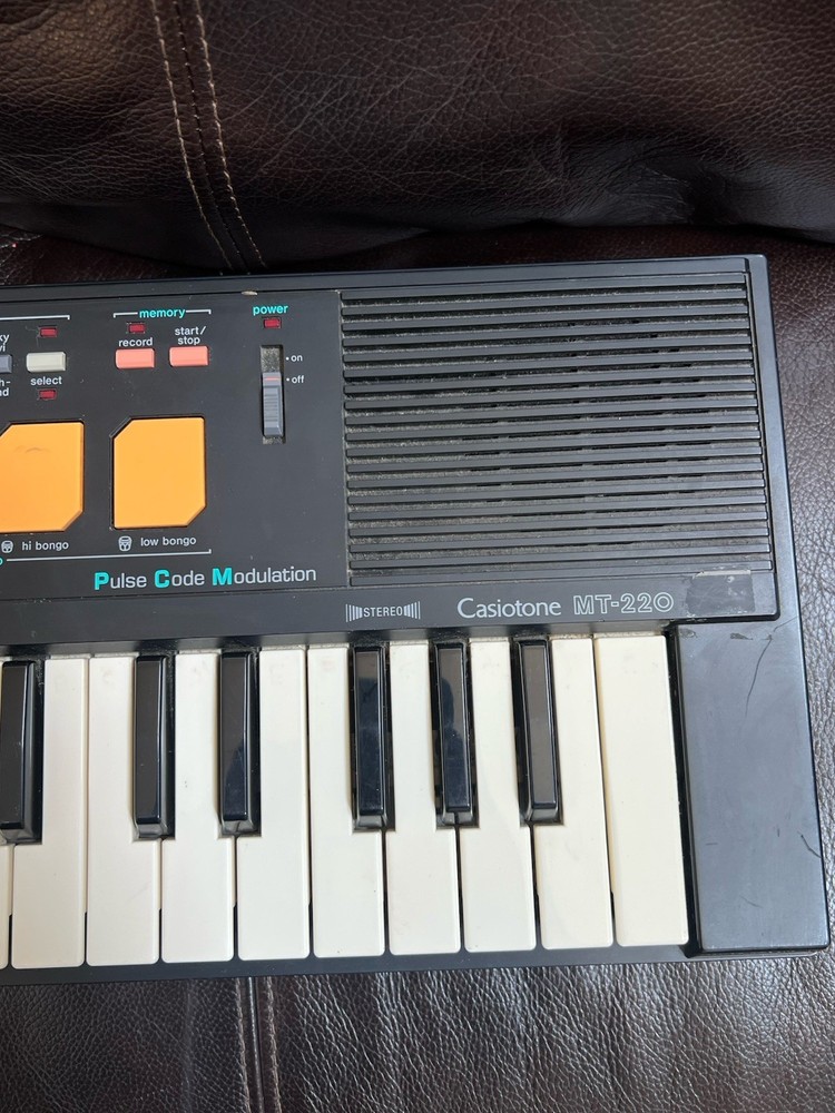 CasioTone MT-220 Vintage 80s Portable Keyboard + Drums - Pulse Code Modulation