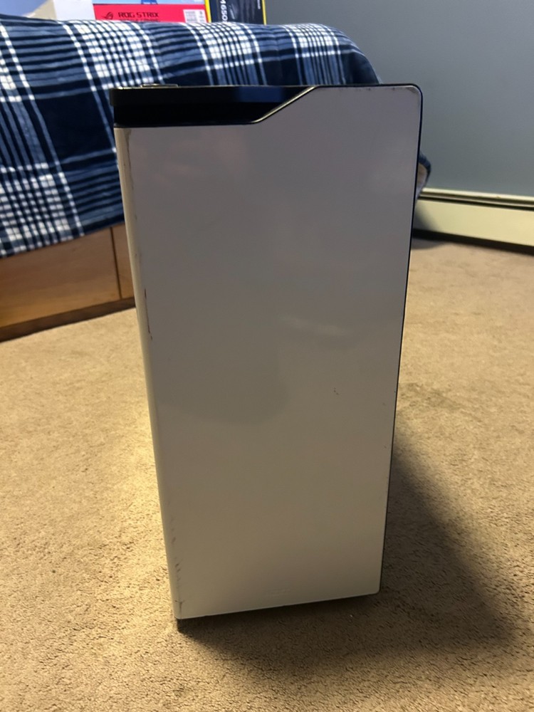 NZXT White ATX/Mid-Tower PC Case (used)
