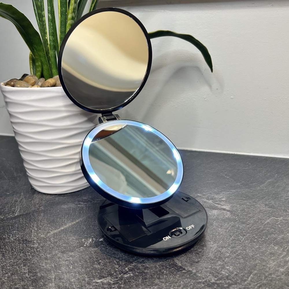 Lancome Come Glam With Us 4" Adjustable Double Mirror Lighted Compact Magnified
