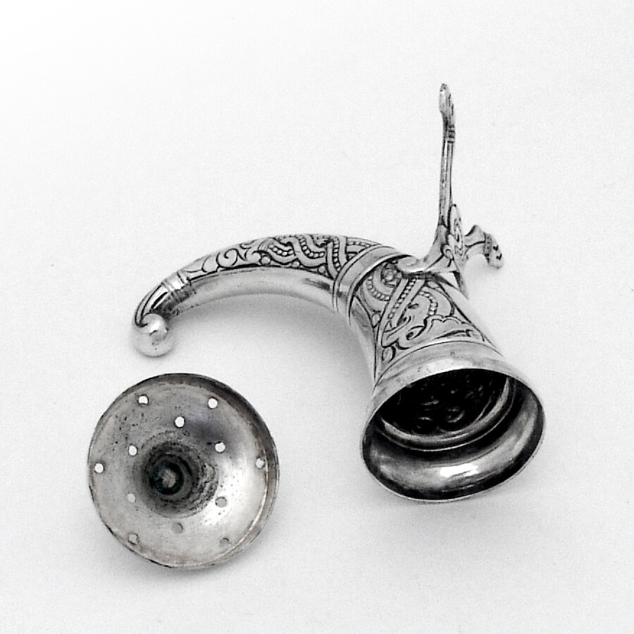 Norwegian Horn Form Shaker Magnus Aase 830 Silver