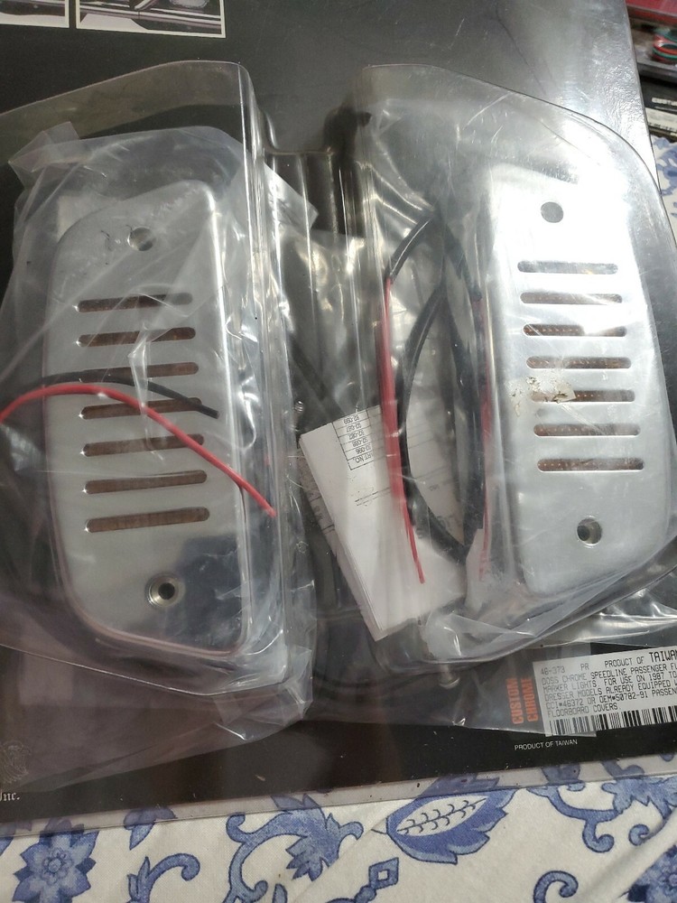 CUSTOM CHROME FLOORBOARD LIGHT SET MOTORCYCLE