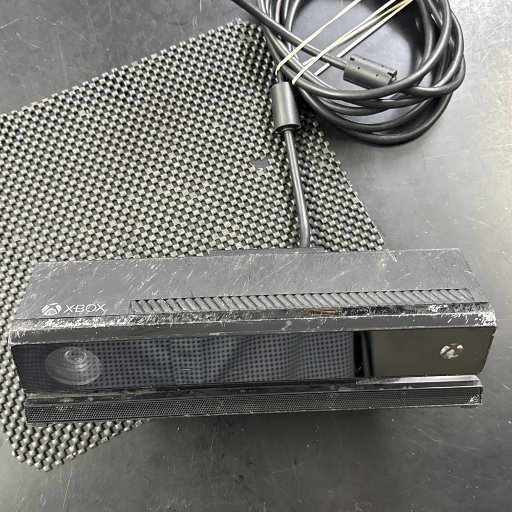 Xbox One Kinect Model 1520 Untested *Has Scratches - C27