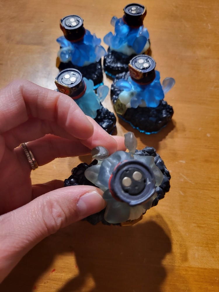 Skylanders Swap Force NIGHT SHIFT BOTTOM ONLY Swappable Figure Blue Base READ