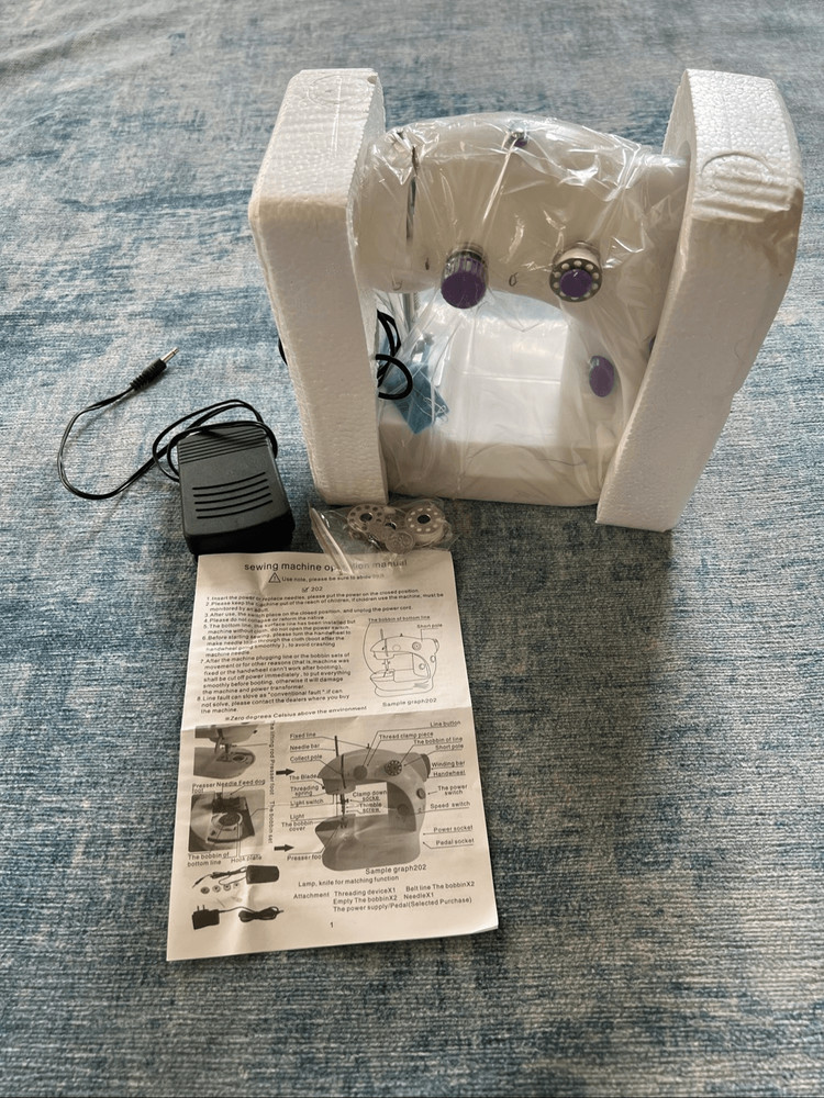 New White Purple Mini Sewing Machine