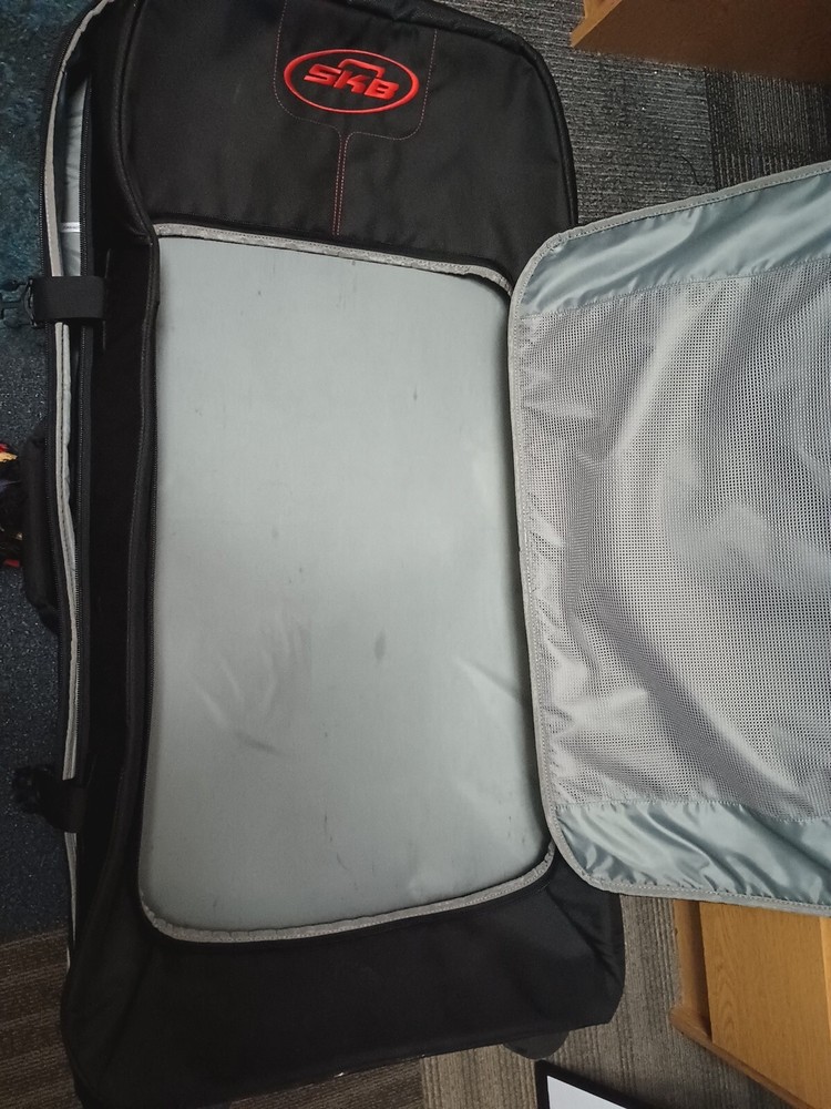 SKB Travel Bow Case