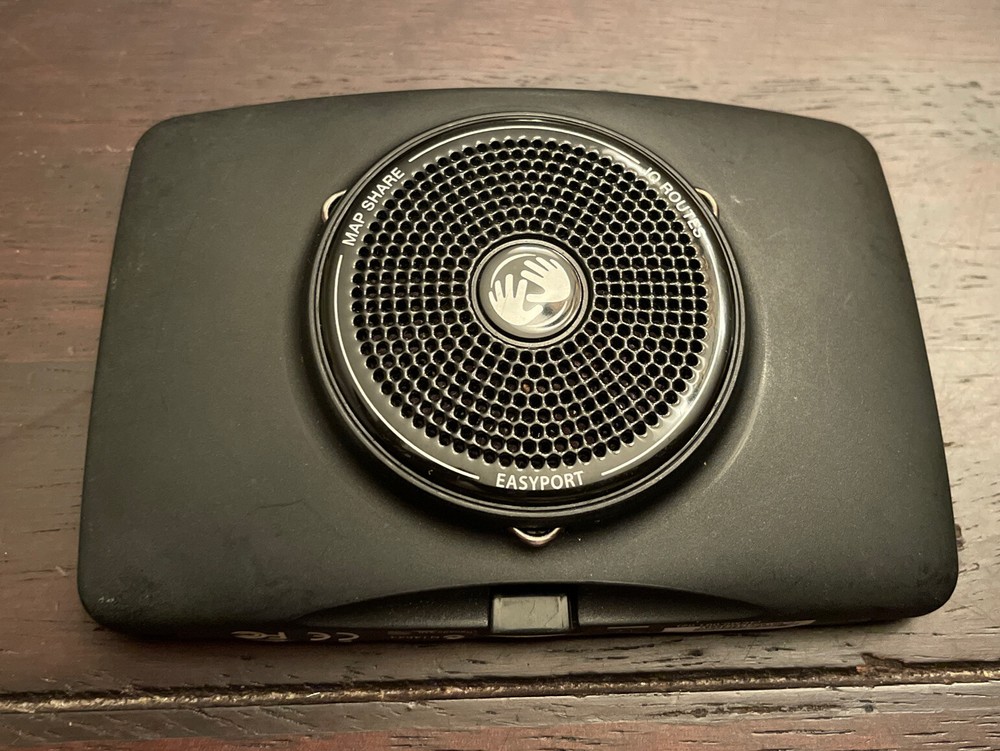 TomTom XL N14644 GPS Navigation System Touch Screen