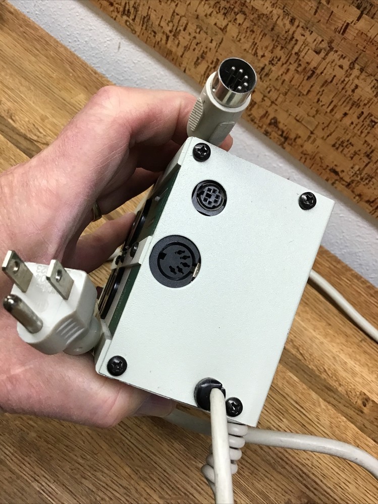 Tripp Lite Isomiser 4 outlet power strip used with timer connect computer