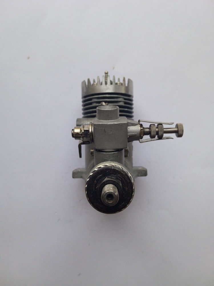 ROYAL .25 RC Glow Engine