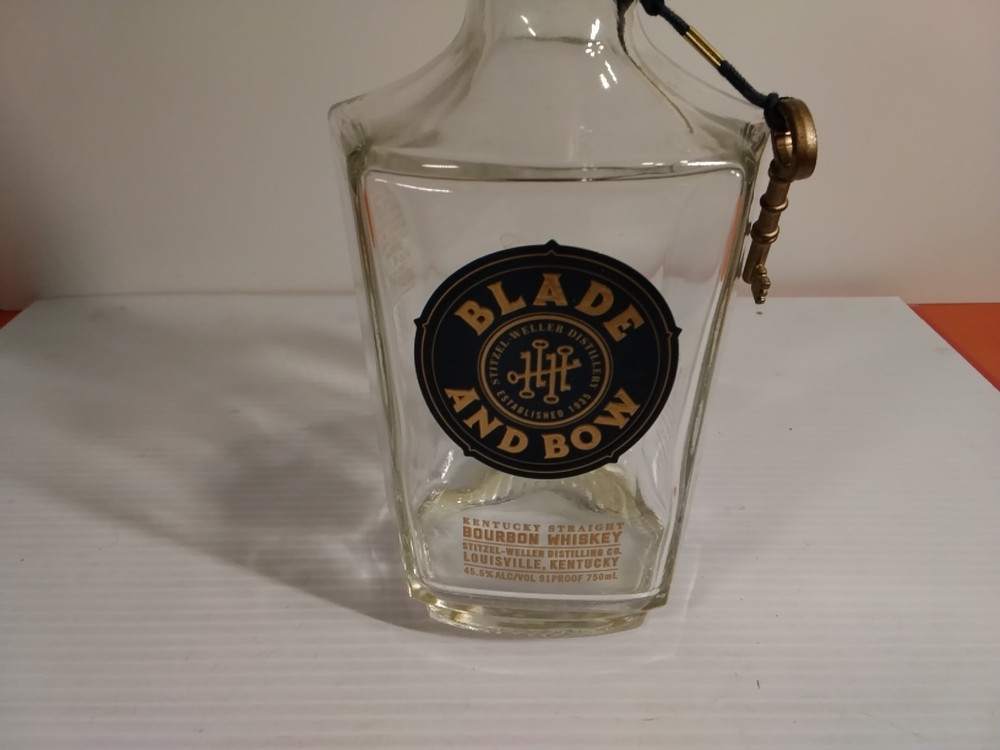 Blade And Bow Empty Whiskey Bottle 750mL With Key #5