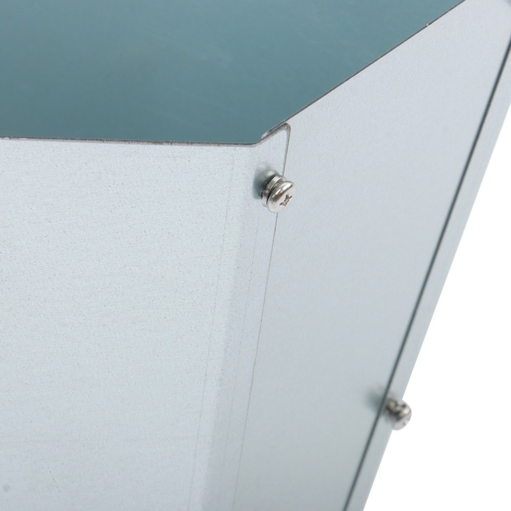 Medium Chicken Cone Galvanized Steel Poultry Restraining Cone For Birds 8 Lbs