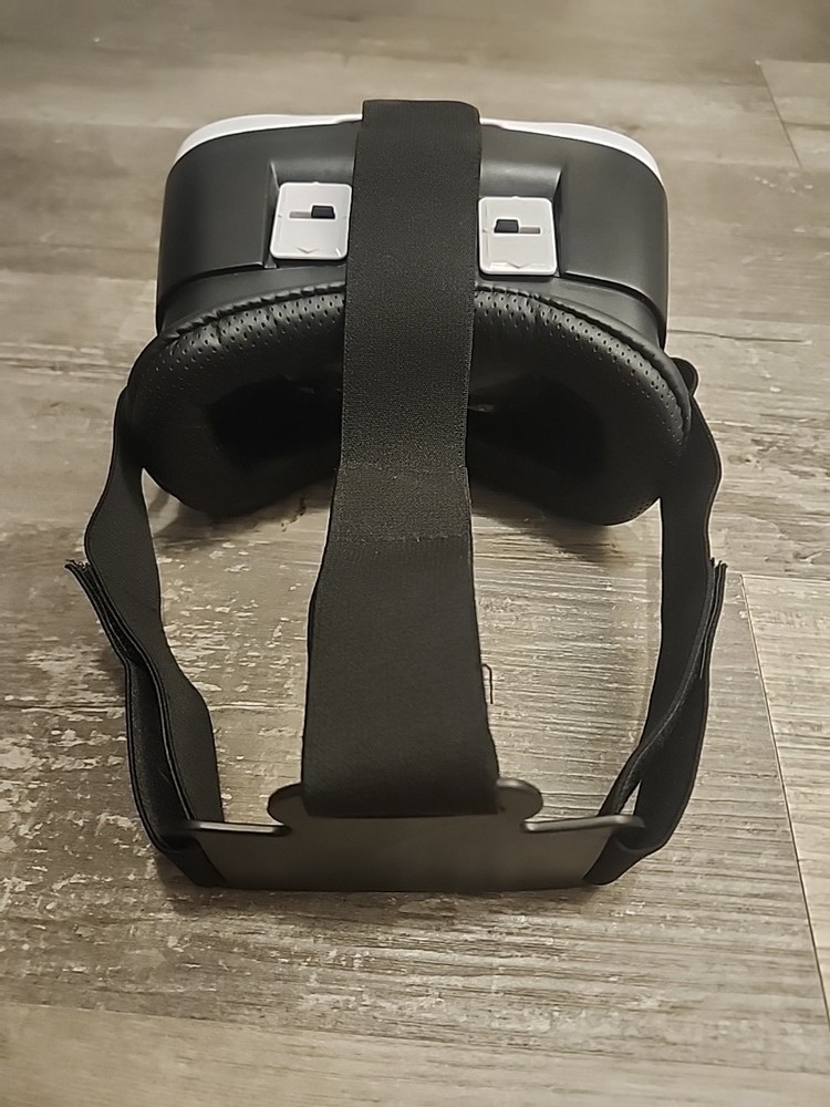 onn. Virtual Reality Smartphone Headset – VR Viewer – Works w/ iPhone & Android