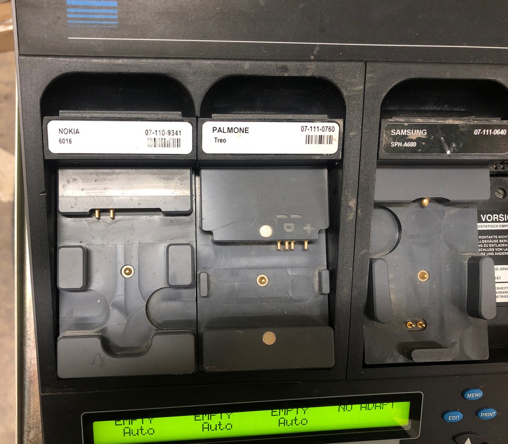 Cadex C7400 4 Station Battery Analyzer