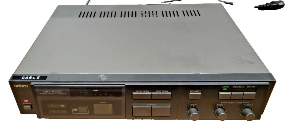 Uniden UST-6000 Stereo Satellite Receiver
