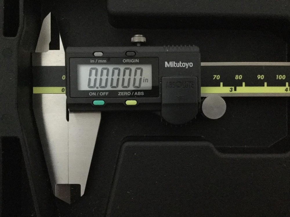 Japan - 500-196-30 Mitutoyo Digital Caliper | 0-6" (150mm) | Absolute Encoder US