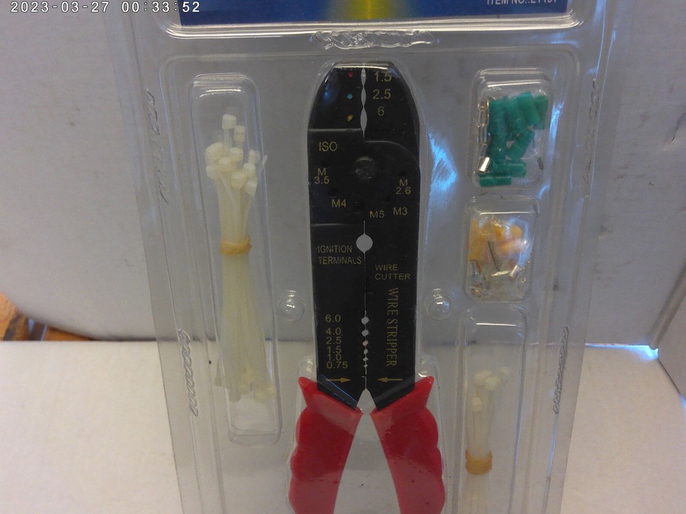 Wire Stripper/ Crimer tool kit 131 pieces NEW