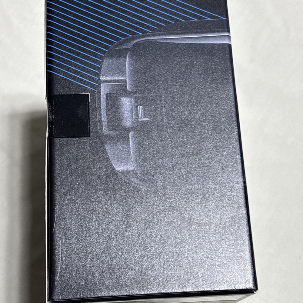 Samsung Gear VR with Controller - Black - Sealed Box - Oculus Powered New