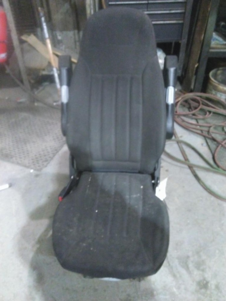 Replaces 2020 PETERBILT 579 FRONT SEAT , OH