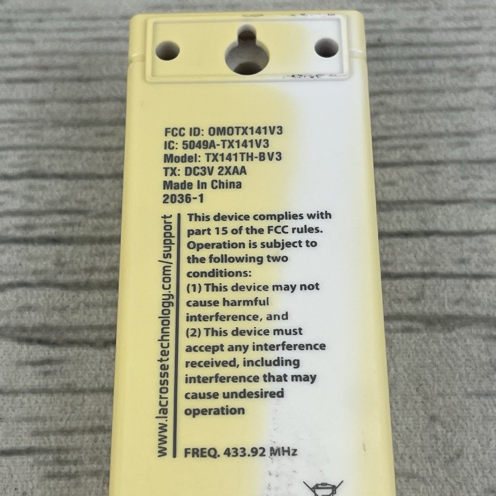 La Crosse Technology TX141TH-BV3 Remote Sensor Temperature Humidity Batteries