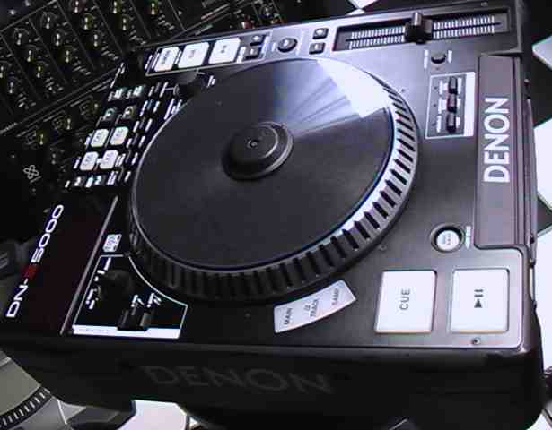 Denon DN-h5500 Professional CD with built-in Hard-drive Player Controller