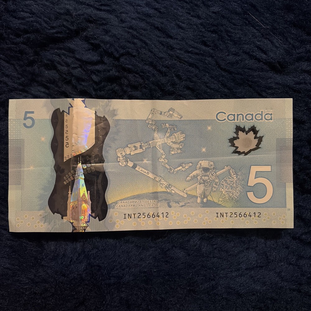 2013 $5 Canada Bank Notes (one bill)