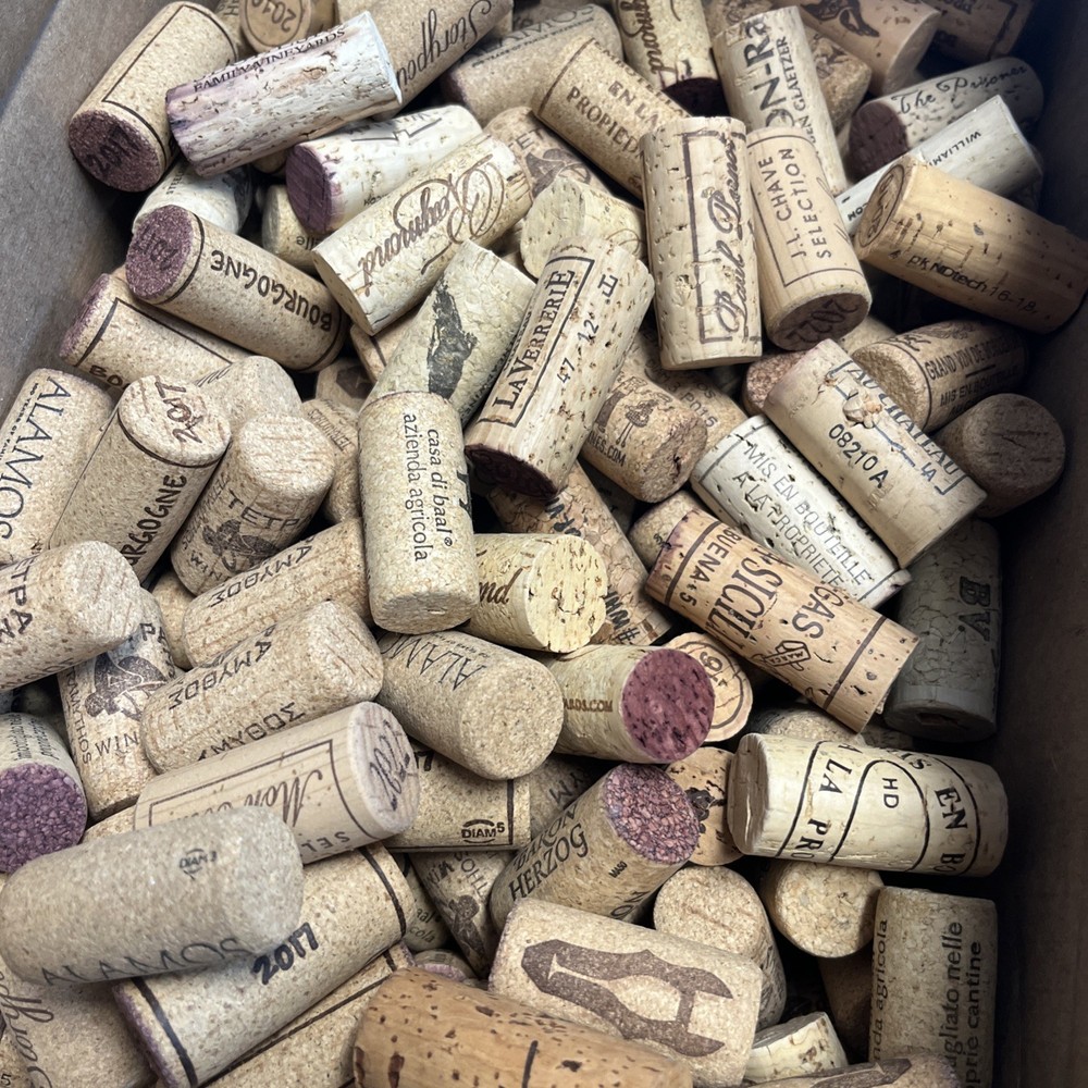 Red Wine Bar Corks Art Crafts Project 200 Count Piece Mixed Lot Pinot Noir Lot 1