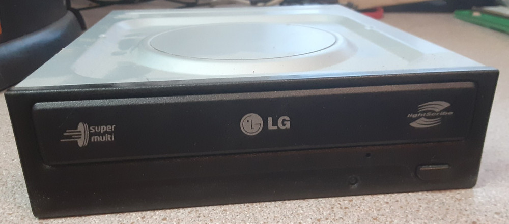 LG GH22NP20 IDE Super Multi DVD Rewriter