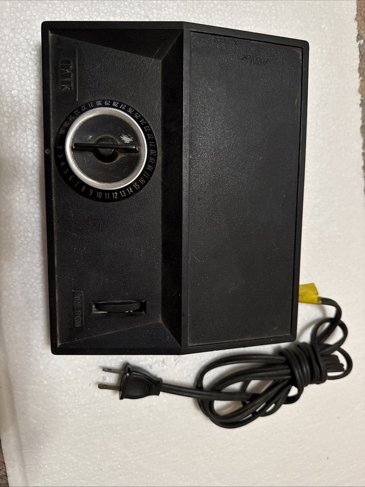 Oak Industries Inc. Vintage Multi-Code CATV Converter/Decoder