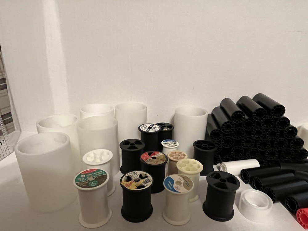 59 spool & bobbins lot sewing thread spools various sizes plastic crafts