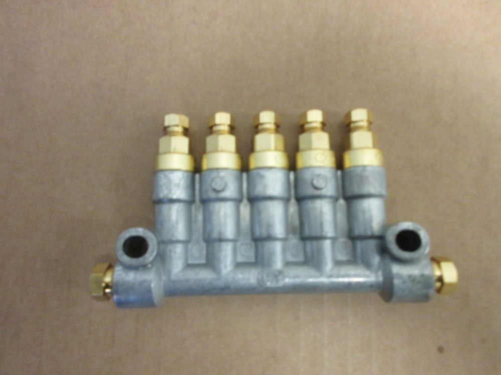 CAB Type Volume Distributor CAB-5, 0.06cc