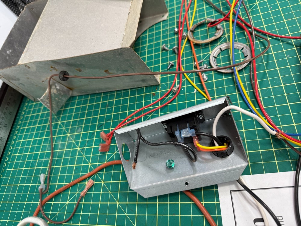 Suburban DSI Gas Electric Water Heater SW10DEL 10 Various Parts Bundle