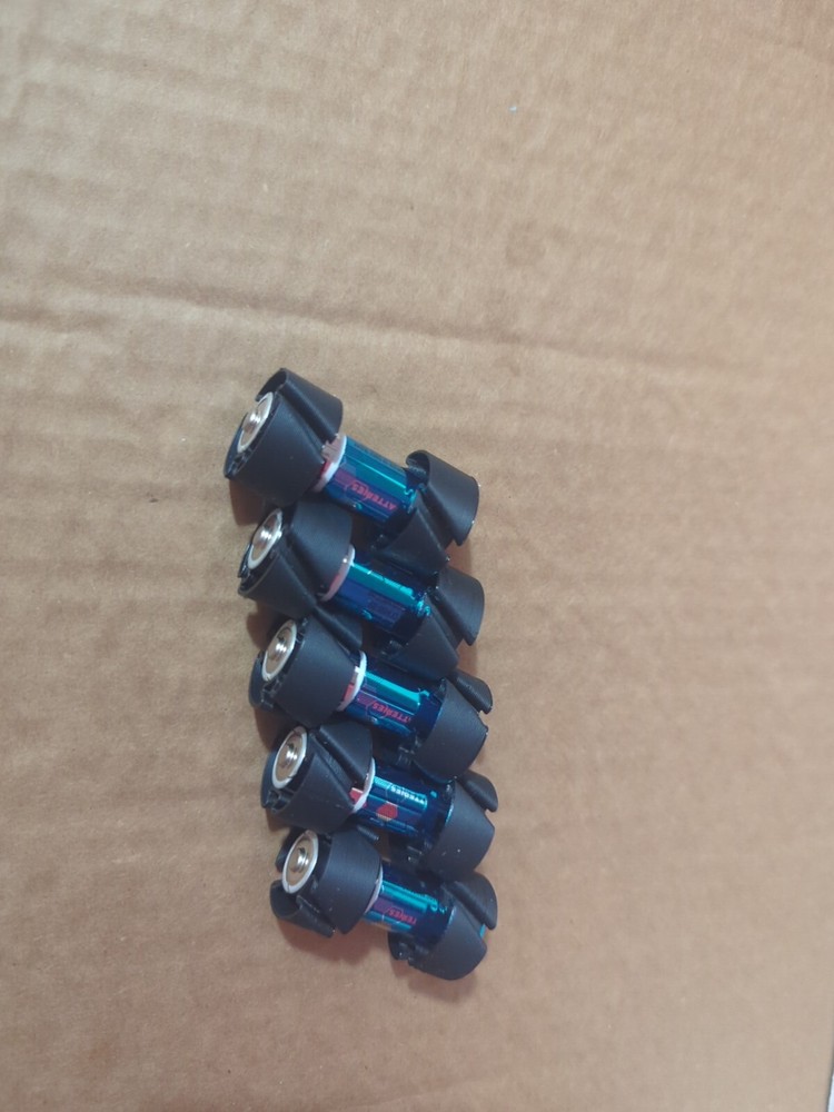 10 PCS Batteries Adapter Switcher Battery Converter AA to C Size