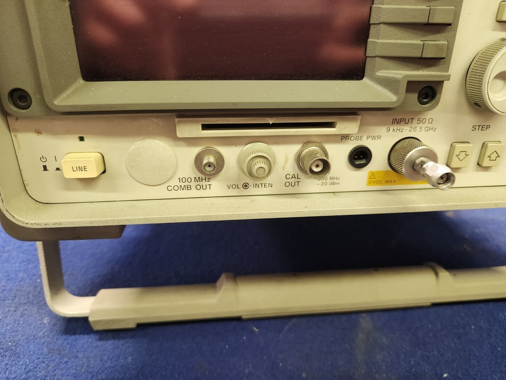 HP HEWLETT PACKARD 8593A OPTION 026 SPECTRUM ANALYZER