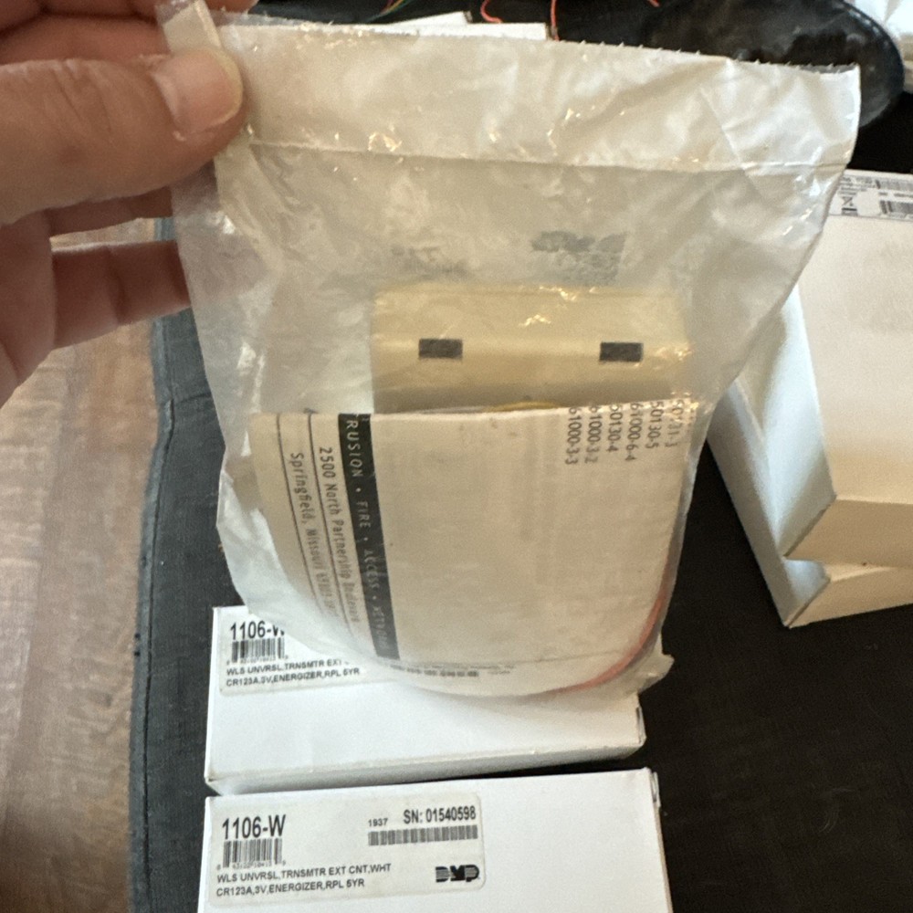 Dmp 716 4 Wire Bus Output Expander