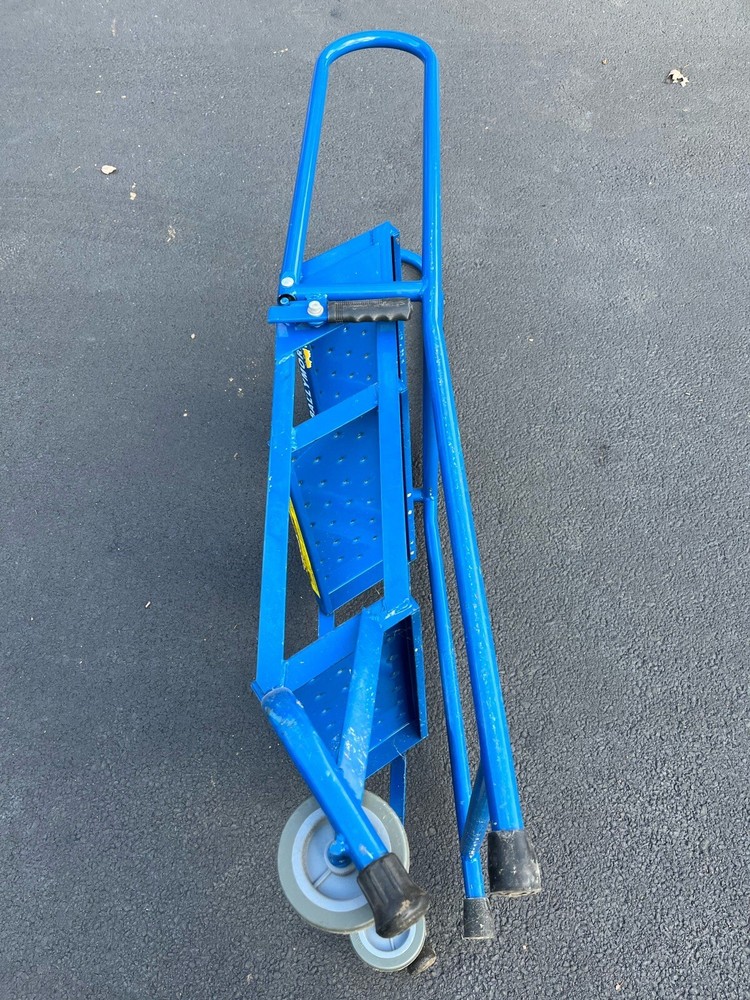 BALLYMORE 3 STEP FOLDING LADDER