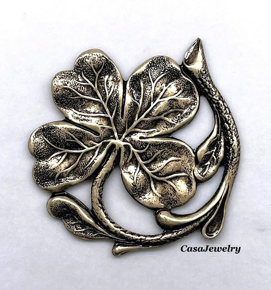 #5017RS ANTIQUED GOLD SHAMROCK COMPONENT - 1 Pc