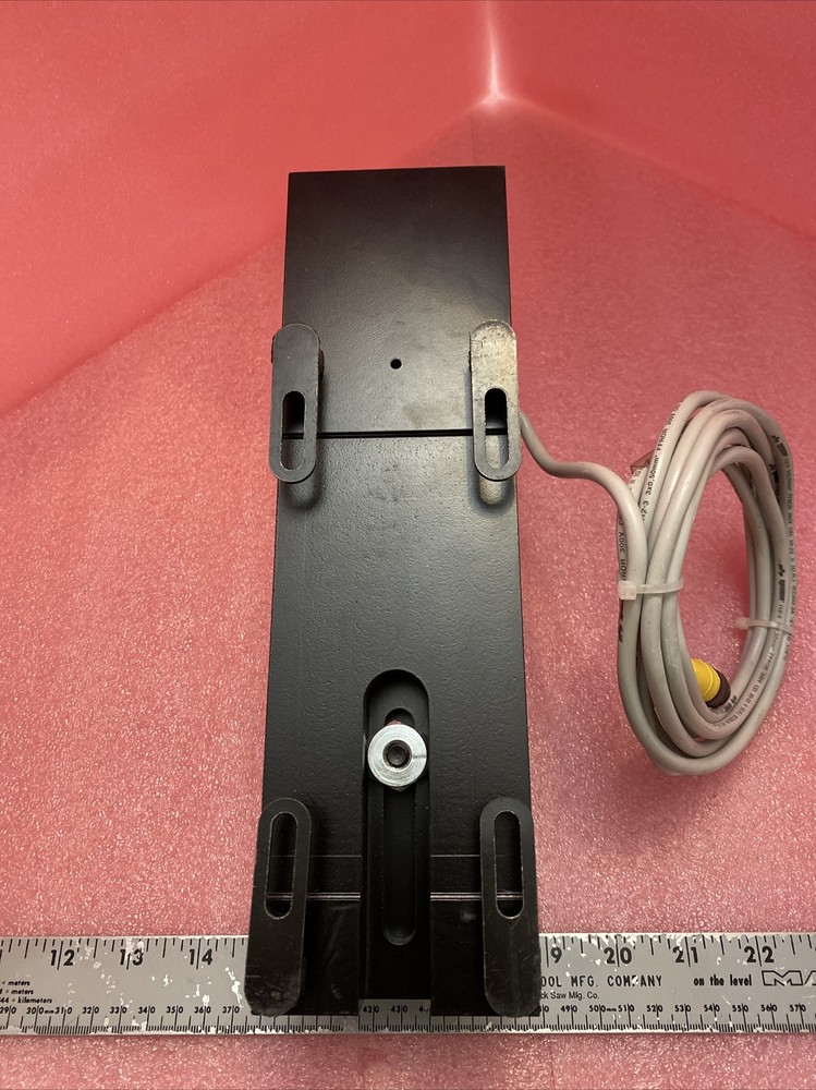 MoxMec VB-150 Vibrating Balanced Base