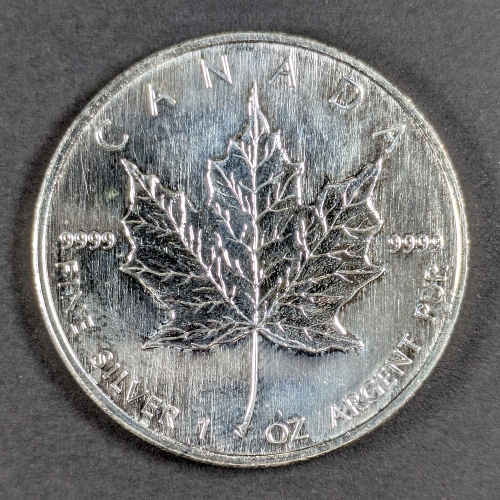 2007 Canada Maple Leaf 1oz .9999 Fine Silver UNC