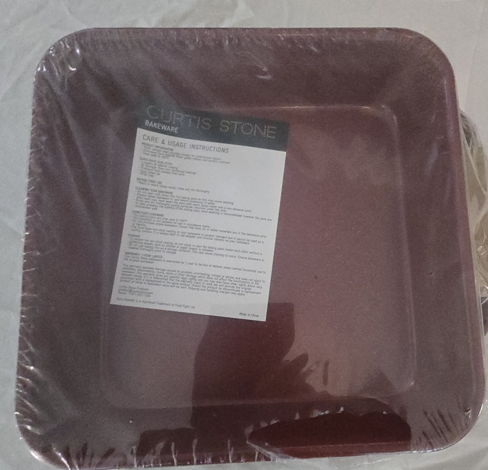 Curtis Stone Red Three-Piece Bakeware Set