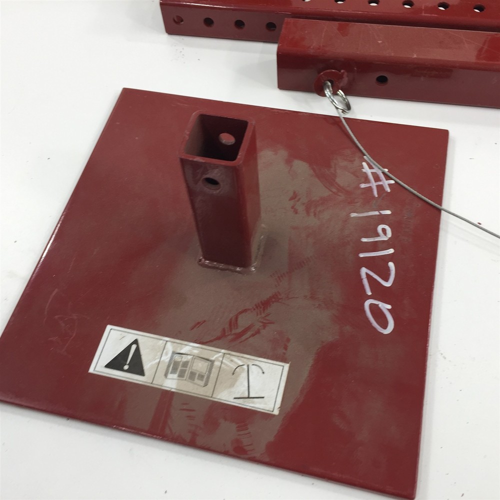 (1) Southwire MaxisJax Pull-It 1000 Frame With Carry Bag