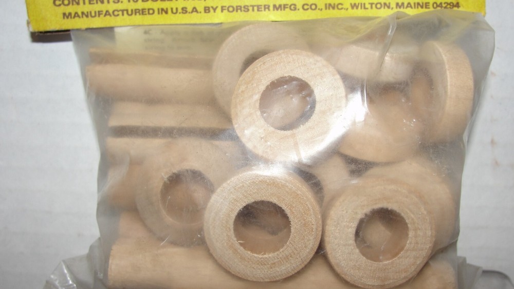 CLOTHSPIN DOLL - PINS & STANDS FOR CRAFTING